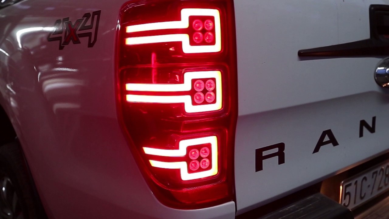 Xe Ford Ranger được độ đèn hậu