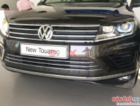 Volkswagen Touareg 2015 - Bán Volkswagen Touareg năm 2015, màu đen, nhập khẩu chính hãng