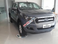 Ford Ranger XLS 4x2 MT 2017 - Bán ô tô rẻ Ford Ranger XLS MT đời 2017, 1 cầu số sàn, KM lớn và trả góp 80%