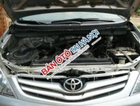 Toyota Innova J 2009 - Chính chủ bán Toyota Innova J 2009, màu bạc