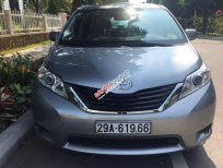 Toyota Sienna 2010 - Cần bán Toyota Sienna đời 2010, màu bạc, nhập khẩu nguyên chiếc