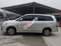 Toyota Innova MT 2015 - Bán Toyota Innova MT đời 2015, màu bạc, còn mới, nội thất mới và sạch sẽ