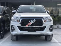 Toyota Hilux E 2018 - Toyota Thái Hòa bán Hilux E số tự động, màu trắng, nhập khẩu Thái Lan, TG từ 5tr/tháng. LH Lộc 0942456838