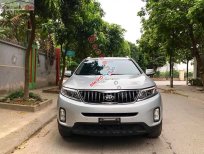 Kia Sorento GAT 2017 - Bán Kia Sorento 2.4 GAT đời 2017, màu bạc, giá chỉ 728 triệu