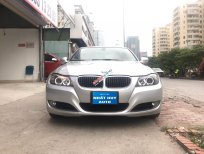 BMW 3 Series 325i 2010 - Cần bán xe BMW 3 Series 325i sản xuất năm 2010, màu bạc, nhập khẩu nguyên chiếc xe gia đình, giá 495tr