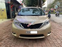 Toyota Sienna 2010 - Cần bán Toyota Sienna LE 2.7 đời 2010, màu vàng, nhập khẩu