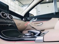 Mercedes-Benz C class  C200  2019 - Cần bán lại xe Mercedes C200 2019, màu đen như mới