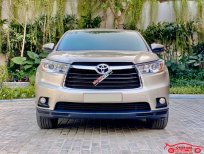 Toyota Highlander 2016 - Xe chính chủ bán Toyota Highlander LE 2.7L 2016 màu vàng cát, nội thất kem, nhập khẩu