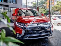 Mitsubishi Outlander 2021 2021 - Bán Mitsubishi Outlander Premium 2.0 CVT, màu đỏ, giá tốt