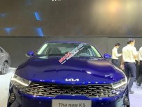 Kia K5   Luxury 2.0 AT  2021 - Cần bán Kia K5 Luxury 2.0 AT năm 2021, màu xanh lam, giá chỉ 869 triệu