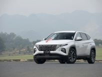 Hyundai Tucson AT 2022 - Hyundai Tucson 2022 giảm 50% thuế nhận booking có xe giao trước Tết, hỗ trợ trả góp 85% giá trị xe