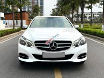 Mercedes-Benz E250 AT 2014 - Mercedes E250 model 2015 màu trắng nội thất đen sạch sẽ, xe cực chất và lành