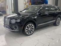 Bán Bentley Bentayga First Edition 2022, màu đen, xe có sẵn giao ngay.