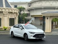 BAIC Beijing U5 Plus 2022 - Màu trắng, nhập khẩu, mẫu xe sedan đô thị hạng C hoàn toàn mới tại thị trường Việt Nam