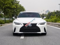 Lexus IS 300 2021 - Xe màu trắng, xe nhập