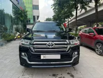 Toyota Land Cruiser LC200 2016 - Bán Toyota Land Cruiser LC200 ( VX 4.6V8 ) Màu đen nội thất kem. Năm sản xuất 2016 xe đăng ký cá nhân sử dụng