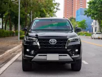 Toyota Fortuner V 2021 - Cần bán Toyota Fortuner V 2021, màu đen, xe nhập, 965 triệu