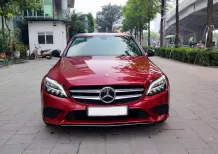Mercedes-Benz C200 2019 - Cần bán xe Mercedes Benz 2019, màu đỏ, tên tư nhân xe đi gia đình
