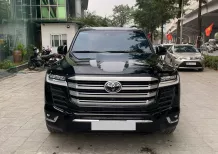 Toyota Land Cruiser LC300 2022 - Bán Land Cruiser LC300 sản xuất 2022, lăn bánh cực ít, xe cực mới.