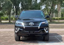 Toyota Fortuner 2019 - Chính chủ bán xe Toyota Fortuner 4x4 máy xăng sản xuất 2019 nhập khẩu.