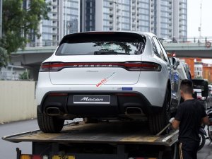2021 Porsche Macan Turbo Review Pricing and Specs
