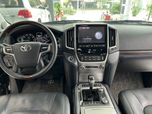 Toyota Land Cruiser 5.7v8 2016 - Toyota Landcruiser 5.7V8 bản Xuất Mỹ model 2016 màu đen nội thất đen
