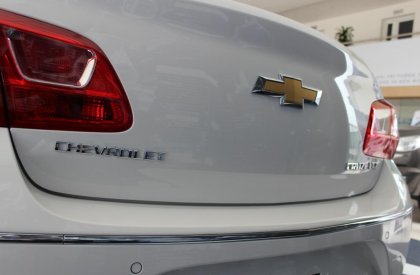 Chevrolet Cruze 2015 - Cần bán xe Chevrolet Cruze đời 2015, màu trắng