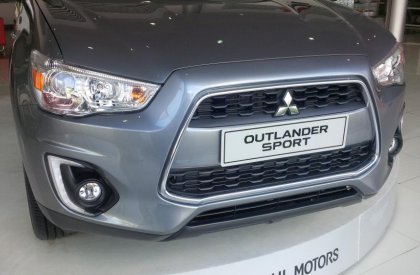 Mitsubishi Outlander Sport CVT Premium 2015 - Bán Mitsubishi Outlander CVT Premium đời 2016, màu xám, xe nhập, khuyến mãi sốc, giá tốt