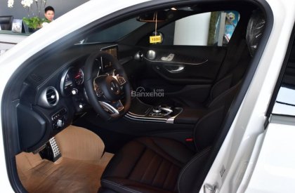 Mercedes-Benz C300 AMG 2016 - Cần bán Mercedes AMG sản xuất 2016, màu trắng, nhập khẩu nguyên chiếc