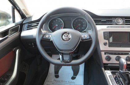 Volkswagen Passat E 2016 - Giá ưu đãi 1tỷ 450tr cho xe Volkswagen Passat E 2016, nhập khẩu 