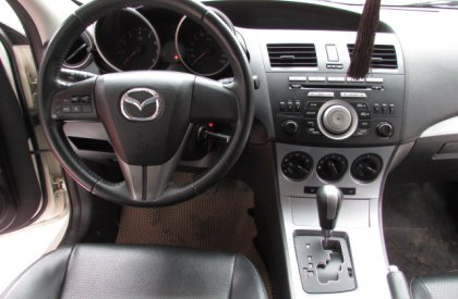 Mazda 3 2010 - Bán Mazda 3 đời 2010, màu trắng, nhập khẩu nguyên chiếc còn mới 
