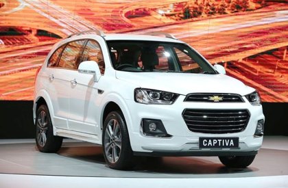 Chevrolet Captiva LTZ 2016 - Bán xe Chevrolet Captiva LTZ mới đời 2016, màu trắng, 879 triệu
