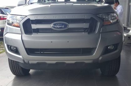 Ford Ranger XLS 4x2 AT 2016 - Bán xe Ford Ranger XLS 4x2 AT đời 2017, bảo hành 3 năm hỗ trợ thủ tục trả góp 80% giá trị xe tại Thái Nguyên