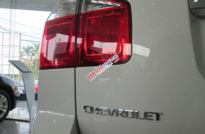 Chevrolet Orlando LTZ 2015 - Bán xe Chevrolet Orlando LTZ 2015, xe 7 chỗ gia đình sang trọng, giá tốt, khuyến mãi lớn