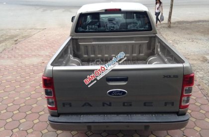 Ford Ranger XLS 4x2 MT 2015 - Bán xe Ford Ranger XLS 4x2 MT đời 2015, màu vàng, xe nhập, 628tr