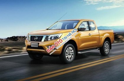 Nissan Navara E 2015 - Cần bán Nissan Navara E đời 2015, màu vàng, nhập khẩu