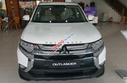 Mitsubishi Outlander GLS 2018 - Cần bán Mitsubishi Outlander Sport GLS đời 2018, màu trắng,