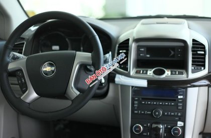 Chevrolet Captiva LTZ 2015 - Bán ô tô Chevrolet Captiva LTZ đời 2015, màu đen