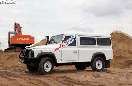 LandRover Defender MT 2012 - Bán ô tô LandRover Defender MT năm 2012, màu trắng, nhập khẩu