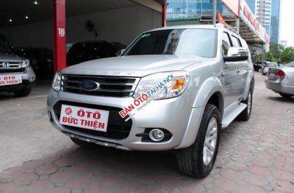 Ford Everest 4x2AT 2015 - Cần bán Ford Everest 4x2AT SX 2015, máy dầu, màu bạc