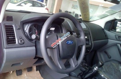 Ford Ranger XL 2015 - Cần bán Ford Ranger XL đời 2016, màu trắng, xe nhập, giá chỉ 575 triệu- tặng phụ kiện giá trị