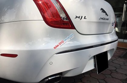 Jaguar XJL 3.0L 2014 - Bán xe Jaguar XJL 3.0L model 2014, màu trắng, nhập khẩu đã qua sử dụng chính chủ từ đầu