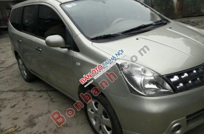 Nissan Livina 2011 - Bán Nissan Livina sản xuất 2011, màu bạc xe gia đình, giá 448tr