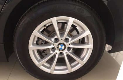 BMW 320i 2015 - Cần bán BMW 3 320i năm 2015, màu đen, nhập khẩu nguyên chiếc, như mới