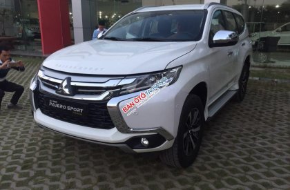 Mitsubishi Pajero Sport  GLS 2017 - Cần bán Mitsubishi Pajero Sport GLS 2017, màu trắng, xe nhập, giao xe ngay, hỗ trợ trả góp 85%