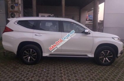 Mitsubishi Pajero Sport  GLS 2017 - Cần bán Mitsubishi Pajero Sport GLS 2017, màu trắng, xe nhập, giao xe ngay, hỗ trợ trả góp 85%