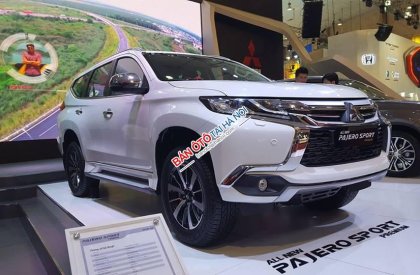 Mitsubishi Pajero Sport GLS 2017 - Pajero Sport 2017 KM lên đến 80 triệu, trả góp đến 85%, xe đủ màu giao ngay