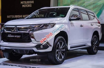 Mitsubishi Pajero Sport GLS 2017 - Pajero Sport 2017 KM lên đến 80 triệu, trả góp đến 85%, xe đủ màu giao ngay