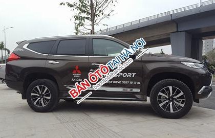 Mitsubishi Pajero Sport GLS 2017 - Pajero Sport 2017 KM lên đến 80 triệu, trả góp đến 85%, xe đủ màu giao ngay