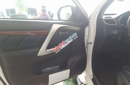 Mitsubishi Pajero Sport GLS 2017 - Pajero Sport 2017 KM lên đến 80 triệu, trả góp đến 85%, xe đủ màu giao ngay